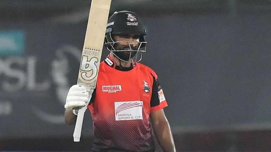 पाकिस्तानी फौजी ने ठोका PSL 2022 का पहला शतक अकेले पड़ा कराची पर भारी बाबर की टीम की हार की हैट्रिक