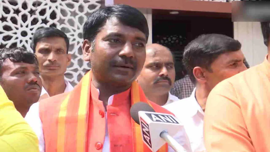  धनघटा सीट से सफाई कर्मचारी गणेश चंद्र चौहान को मिली जीत बोले- BJP ने दिया संदेश ऊंचाई तक पहुंच सकता है सामान्य कार्यकर्ता