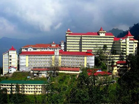 हिमाचल में हड़ताल पर जाएंगे सबसे बड़े अस्पताल IGMC शिमला के 250 डॉक्टर्स