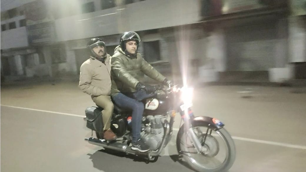 इधर SP करते रहे बुलेट पर गश्त , उधर चोरों ने की चोरी होकर मस्त, SP को व्यवस्थाएं मिलीं थीं चुस्त दुरुस्त !