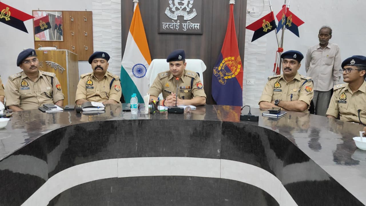 तेवर वही , कलेवर वही , नीरज गए अशोक ने संभाली कमान , जारी रहेगी जीरो टॉलरेंस की नीति