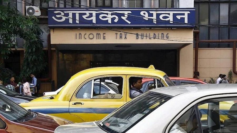 5 राज्‍यों के 40 ठिकानों पर छापेमारी करोड़ों रुपए कैश-गहने और टैक्‍स चोरी के पुख्‍ता सबूत जानिए इत्र कारोबारी के घर से क्या-क्या मिला