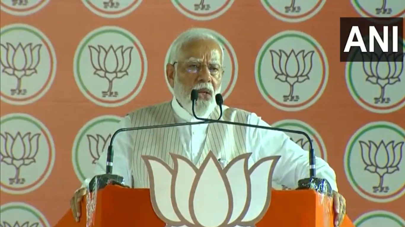 PM Modi का विपक्ष पर प्रहार, कहा- Congress और BJD नेताओं ने ओडिशा को लूटा