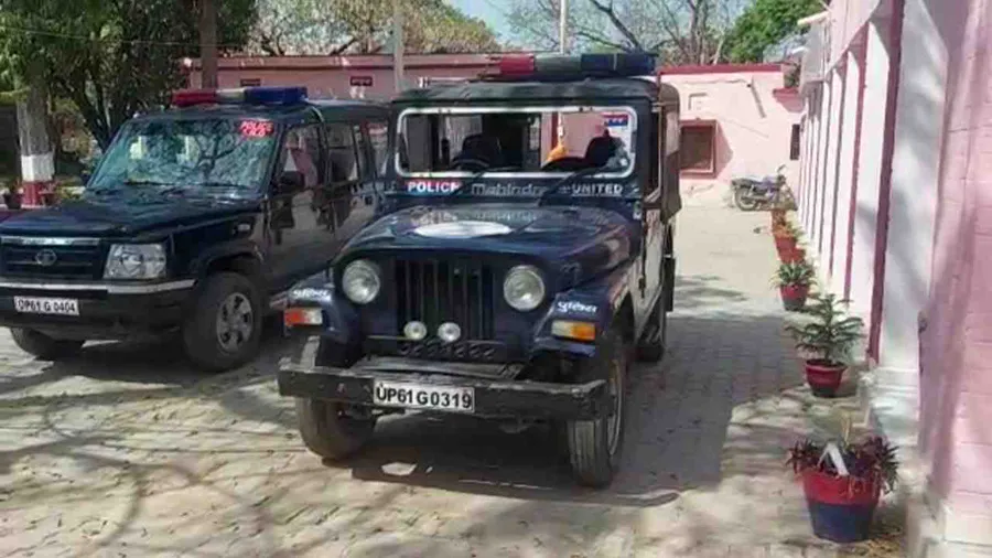 गाजीपुर में नशेड़‍ियों का आतंक पुलिस ने टोका तो किया पथराव तीन पुलिस कर्मी जख्मी