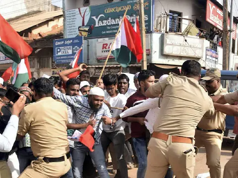 PFI पर बैन के बाद SDPI पर लटकी तलवार! MHA ने छोड़ा मगर EC ले सकता है एक्शन जानें कैसे