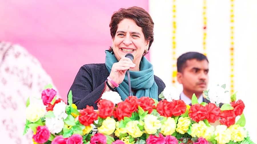  यूपी विधानसभा के पहले चरण में जारी वोटिंग के बीच प्रियंका गांधी ने किया ट्वीट बोली- 30 साल बाद कांग्रेस अपने दम पर लड़ रही है चुनाव