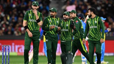 World Cup 2023: पाकिस्तान में बवाल, 4 महीने से नहीं मिली फीस, खिलाड़ियों ने कहा- मुफ्त में खेलेंगे, लेकिन...