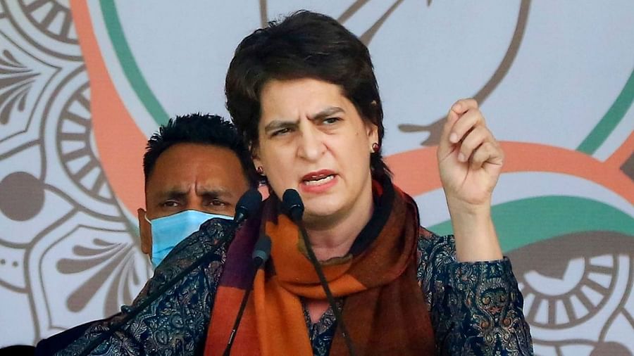 प्रियंका गांधी वाड्रा के नेतृत्व में उठने लगे हैं सवाल टिकट मिलने के बाद भी पार्टी छोड़ रहे हैं नेता
