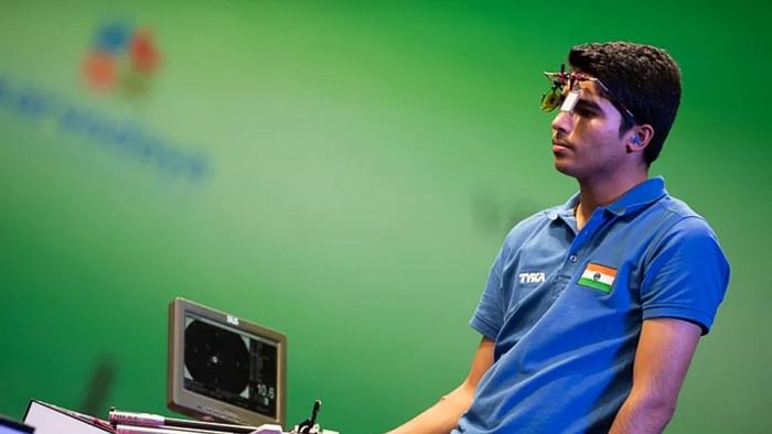 सौरभ चौधरी को शिखर पर पहुंचाने वाले कोच बीमारी से परेशान, इलाज के लिए कर रहे हैं संघर्ष