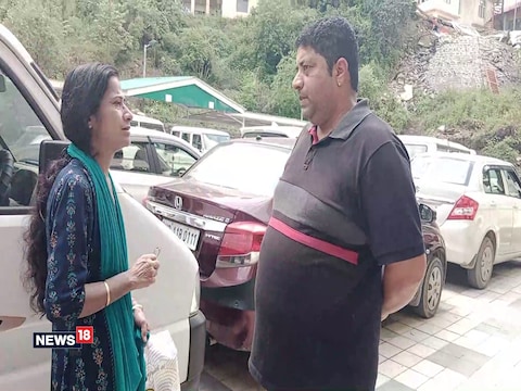 कोरोना ने पति की जान ली अब घर चलाने को स्कूटी बेचनी चाही तो सरकारी नियम आया आड़े