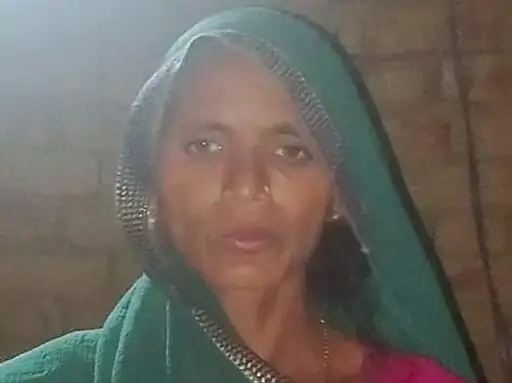 राशन मिलने की जांच के बहाने लगवाया अंगूठा पीड़िता ने दो युवकों के खिलाफ दी तहरीर