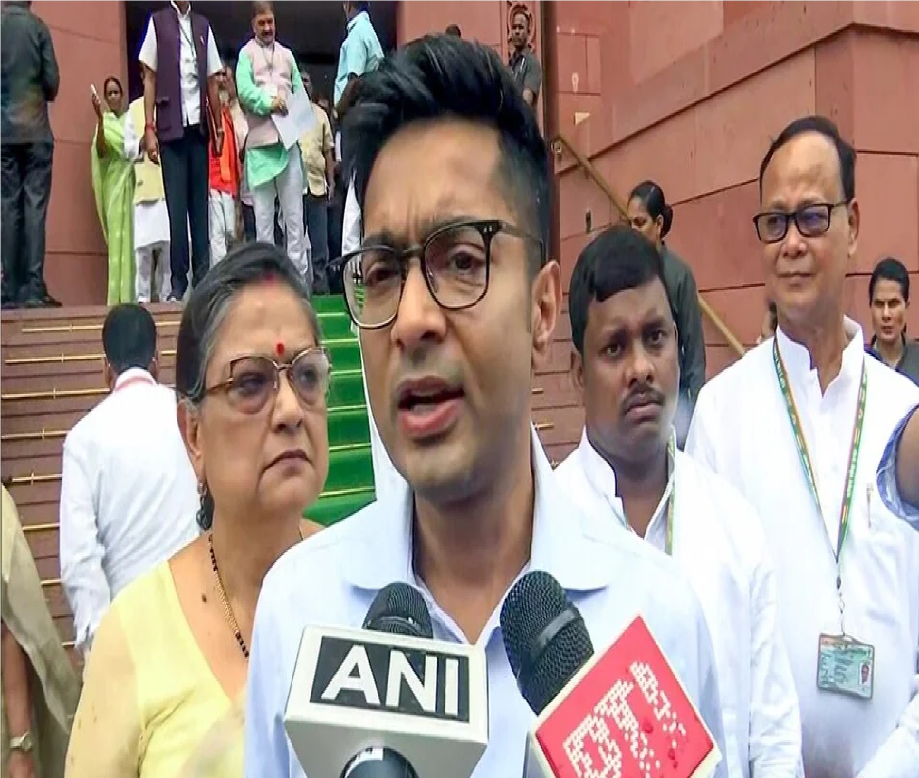 अभिषेक बनर्जी ने तोड़ी चुप्पी, कोलकाता कांड पर बोले- दुष्कर्म पर केंद्र बनाए सख्त कानून, 50 दिनों के भीतर हो ट्रायल और सजा