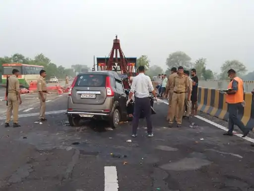 यमुना एक्सप्रेस-वे पर परिवार के 7 लोगों की मौत