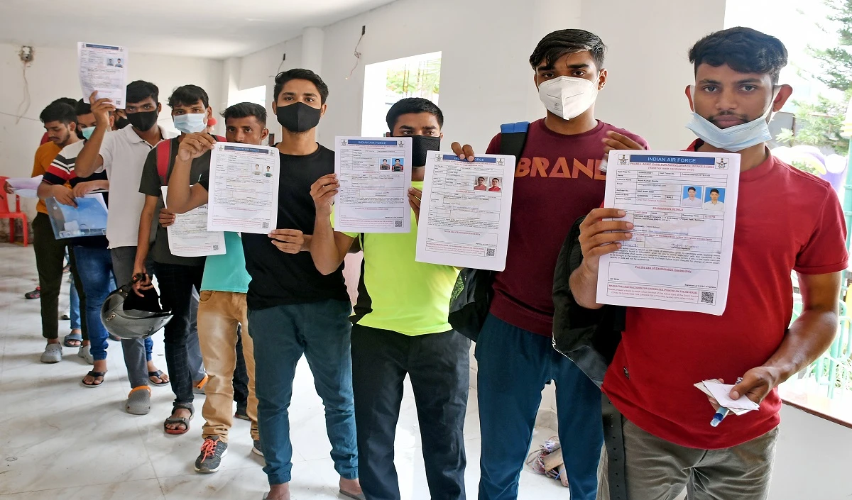 महाराष्ट्र के राहुरी में अग्निपथ भर्ती रैली में जोश ऊर्जा से भाग ले रहे अभ्यर्थी : सैन्य अधिकारी