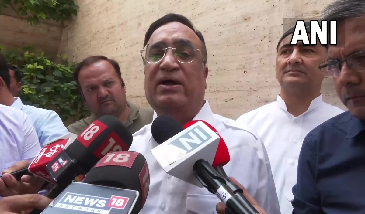 क्या गहलोत ने की अनुशासनहीनता अजय माकन बोले- कांग्रेस को पूरी तरह एकजुट रहने की जरूरत