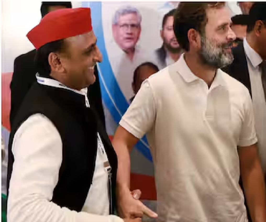 समाजवादी पार्टी की साइकिल पर कब तक सवारी करेगी Congress