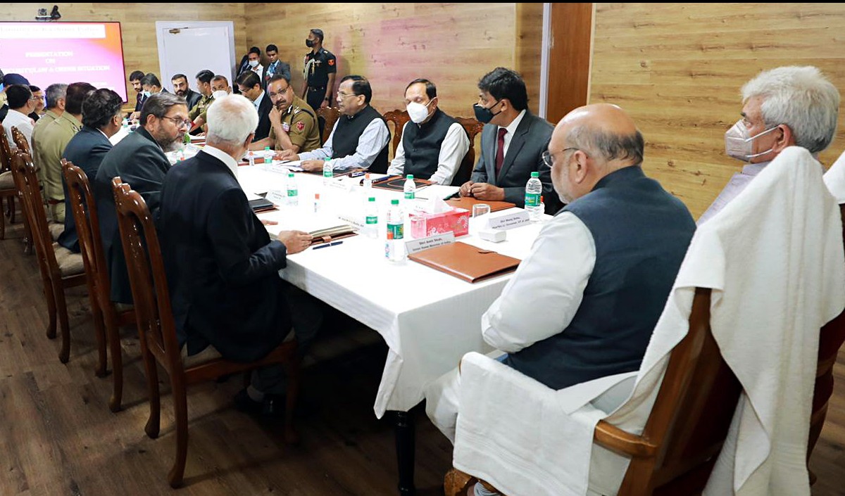 शाह ने जम्मू-कश्मीर में सुरक्षा स्थिति की समीक्षा की