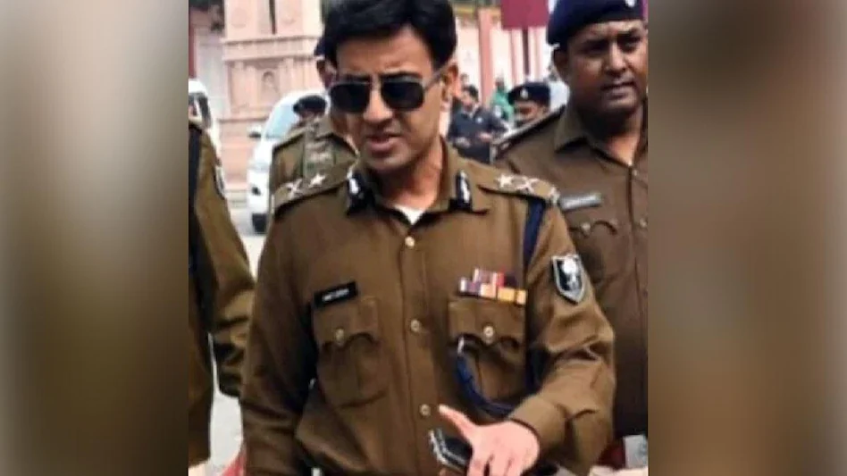 खाकी ने लगाया IPS अमित लोढ़ा की वर्दी पर दाग, भ्रष्टाचार का लगा आरोप, दोषी निकले तो 10 साल तक सजा