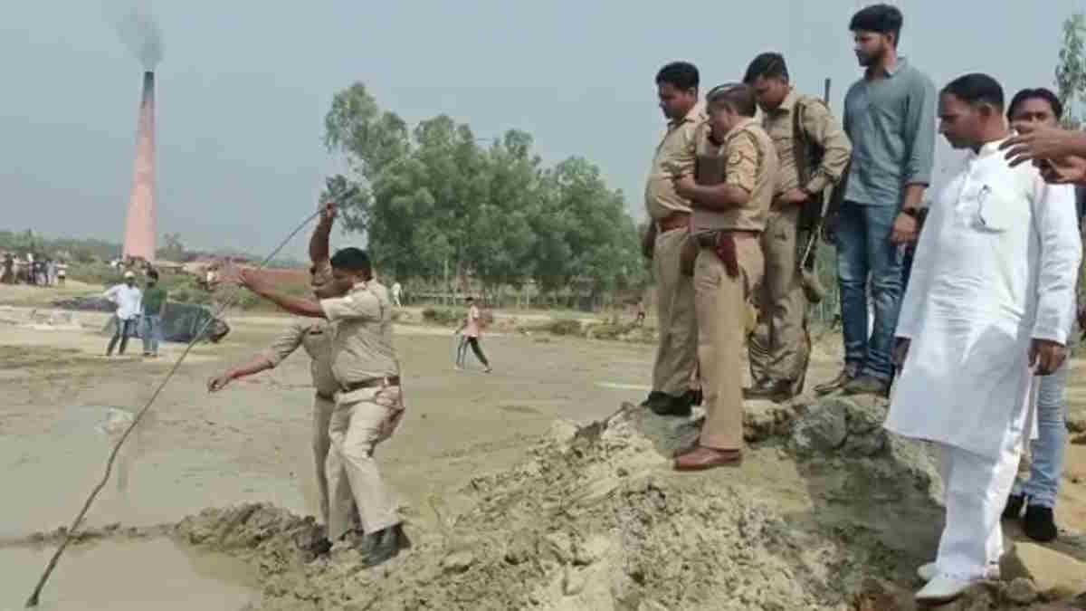 UP: अमरोहा में खेलने के दौरान ईंट भट्‌टे में गड्‌ढे में डूबने से 4 बच्चों की मौत