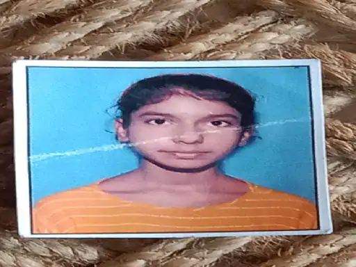 रायबरेली में छात्रा की मौत,साइकिल लेकर सड़क पार करते समय ट्रक ने रौंदा, घर का सामान लेने निकली थी