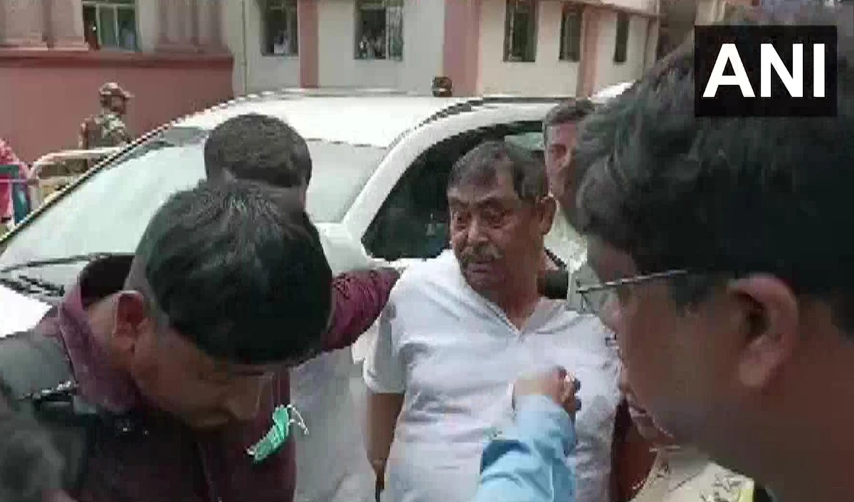 TMC नेता अनुब्रत मंडल को नहीं मिली राहत पशु तस्करी मामले में CBI कोर्ट ने 14 दिन की हिरासत में भेजा