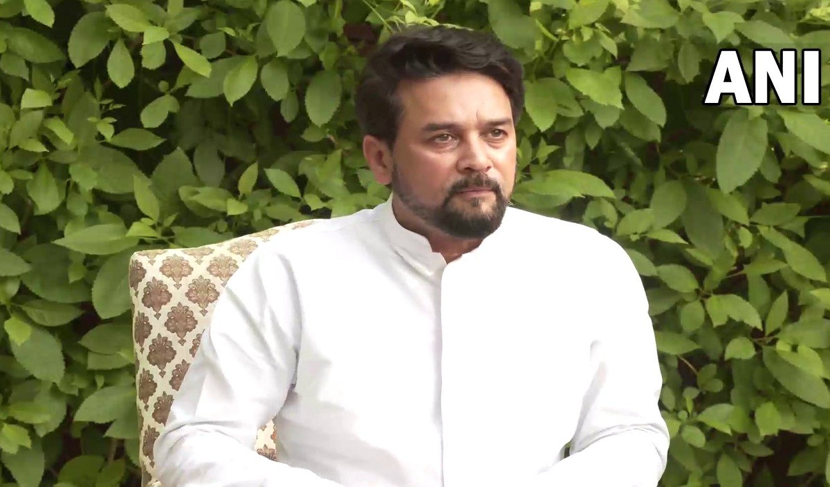 AAP सरकार घुसपैठियों के साथ अनुराग ठाकुर बोले- रोहिंग्याओं को मुफ्त मकान देना चाहते थे अरविंद केजरीवाल