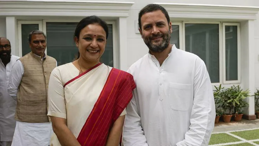 अराधना मिश्रा को कांग्रेस ने बनाया यूपी कांग्रेस विधान मंडल दल का नेता रामपुर खास से तीसरी बार बनी हैं MLA