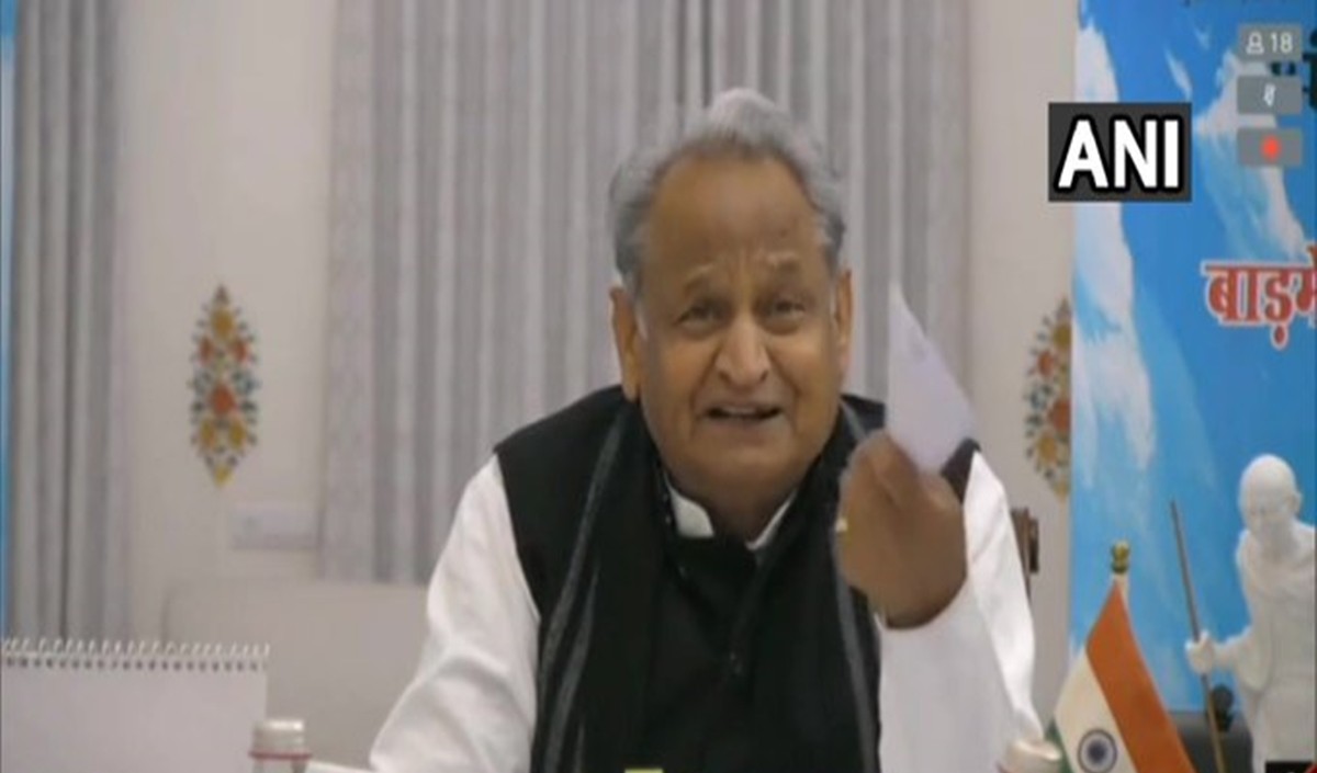 गांधीजी के सिद्धांतों को युवा पीढ़ी तक पहुंचाना जरूरी : गहलोत