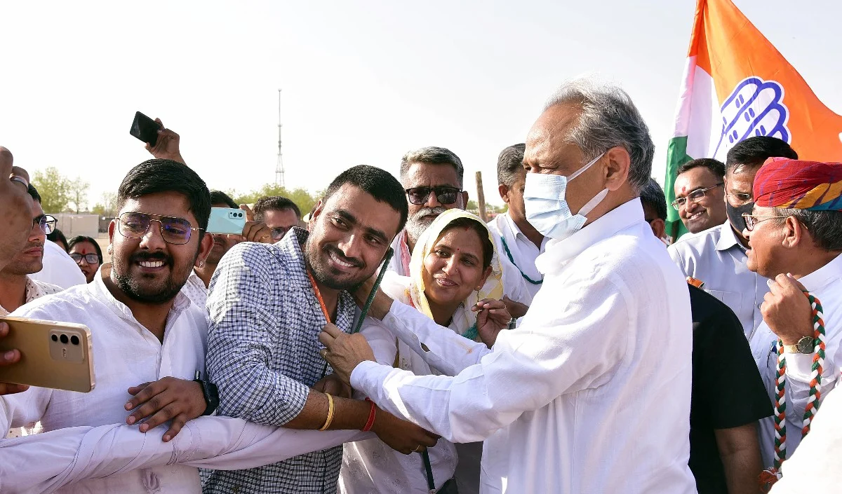 कांग्रेस की भाजपा या आरएसएस के कोई दुश्मनी नहीं है लेकिन हिंसा बर्दाश्त नहीं की जानी चाहिये: गहलोत