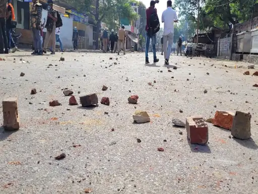 प्रयागराज हिंसा के बवालियों के लगेंगे पोस्टर CCTV फुटेज तस्वीरों से पहचाने गए 95 आरोपी