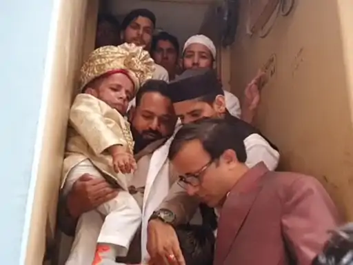 एक दूजे के हुए 3 फीट के बुशरा-अजीम: निकाह पढ़ने के बाद बोले- बहुत बेहतरीन लग रहा है, मुझे मेरे सपनों की रानी मिल गई