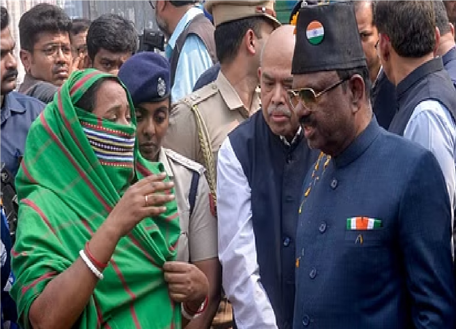 New Delhi: महिलाओं पर शेख के जुल्म की कहानी, भाजपा ने जंगल राज पर किया कटाक्ष