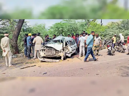 बेकाबू कार अनियंत्रित हो पेड़ से भिड़ी, पत्नी की मौत, पति घायल, अबोहर के पास हादसा