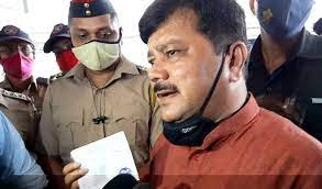 महाराष्ट्र: भाजपा नेता प्रवीण दारेकर के बयान को लेकर विवाद, राकांपा ने जतायी कड़ी आपत्तिराकांपा