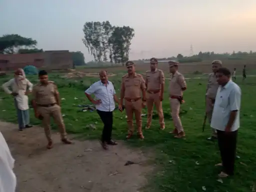 बिलारी में ईद पर शांति बनाए रखने को फील्ड पर उतरा पुलिस प्रशासन शांति से त्याहोर मनाने की अपील