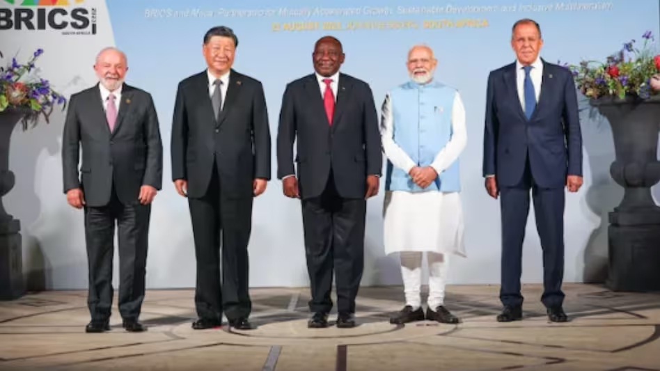 आखिर BRICS Summit पर क्यों टिकी पूरी दुनिया की निगाहें? 23 देश बनना चाहते हैं मेंबर, क्या होगी जिनपिंग-मोदी की मुलाकात