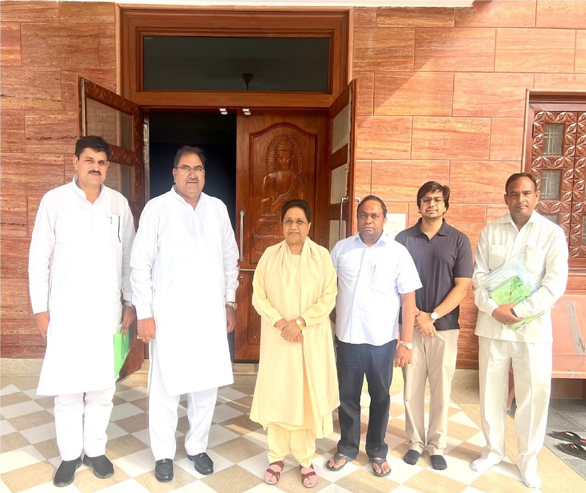 New Delhi: क्या हरियाणा में आईएनएलडी व बसपा के बीच हुए गठबंधन से तीसरे मोर्चे को एक-बार पुनः पंख लगेंगे?