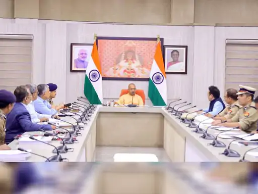 सीएम योगी: UP में लागू होगा मॉडल फायर एंड इमरजेंसी एक्ट, हर नगरीय निकाय में सिविल डिफेंस की इकाई गठित करने का दिया निर्देश