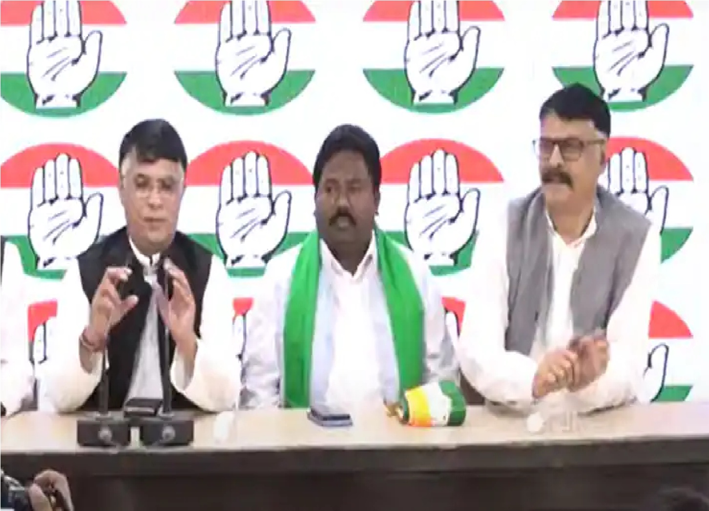 क्या है Womens Reservation Bill का इतिहास, Congress क्यों बता रही इसे अपना?