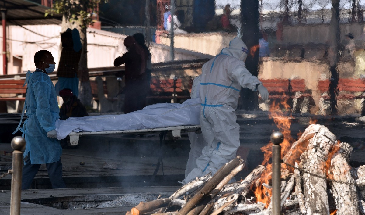 भारत में कोविड-19 के 2876 नए मामले 98 और लोगों की मौत