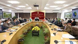 New Delhi: Covid 19 की स्थिति को लेकर स्वास्थ्य मंत्री Dr. Mansukh Mandaviya ने सतर्क रहने के दिए निर्देश