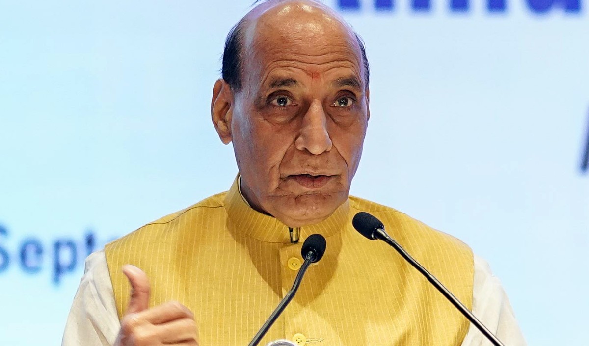 युद्ध ग्रस्त यूक्रेन के खारकीव में फंसे भारतीयों को रक्षा मंत्रालय का परामर्श राशन बचाएं भरपेट भोजन करने से बचें