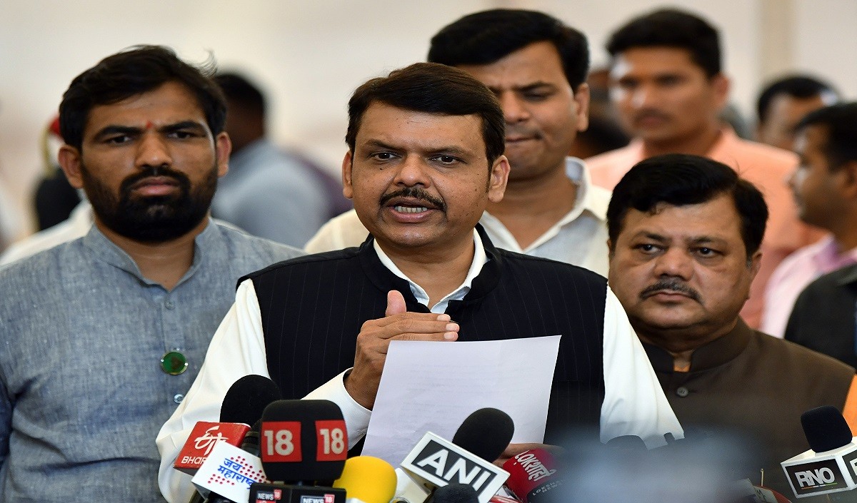 फडणवीस बोले- नक्सलियों के समर्थन का मतलब PFI पर बैन लगाने का फैसला सही