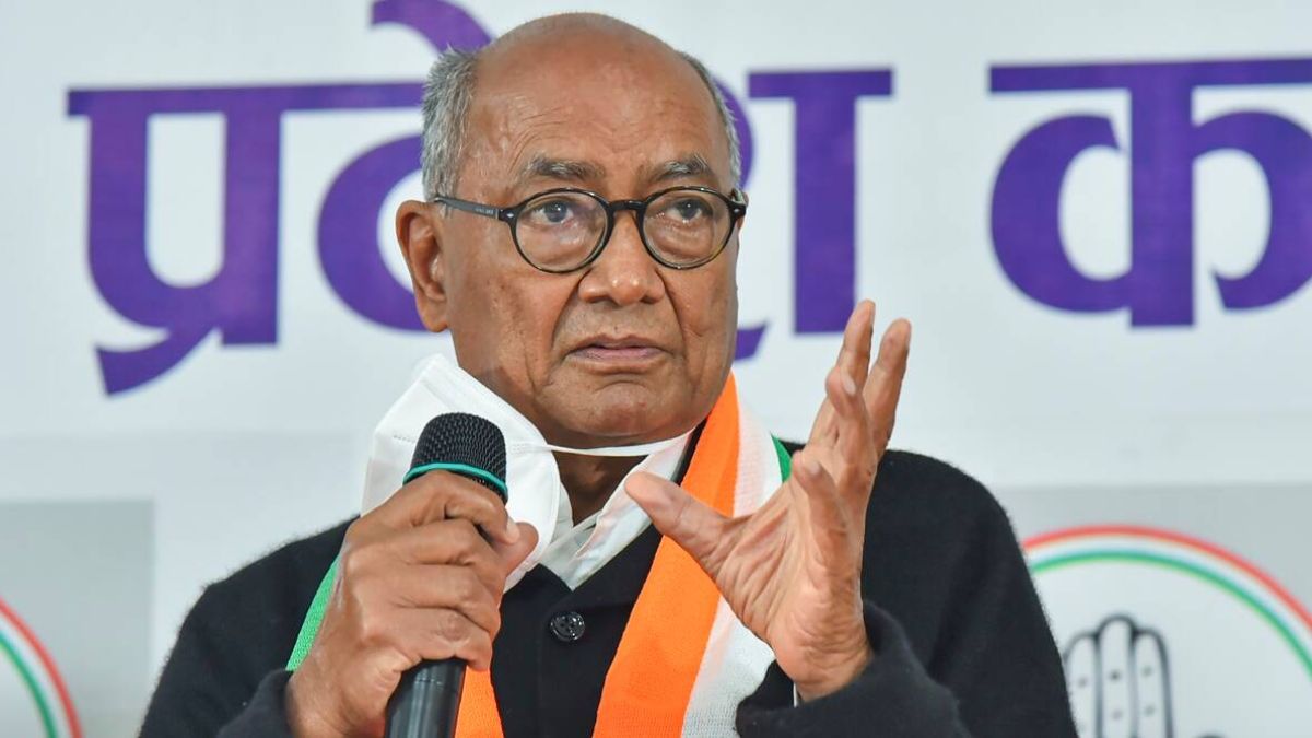 Digvijay Singh: हिंदुत्व धर्म नहीं, बजरंग दल गुंडों की टोली