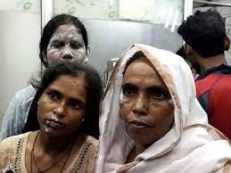 अमेठी दरगाह से लौट रही वैन बनी आग का गोला सीएनजी किट में शॉर्ट सर्किट से लगी आग