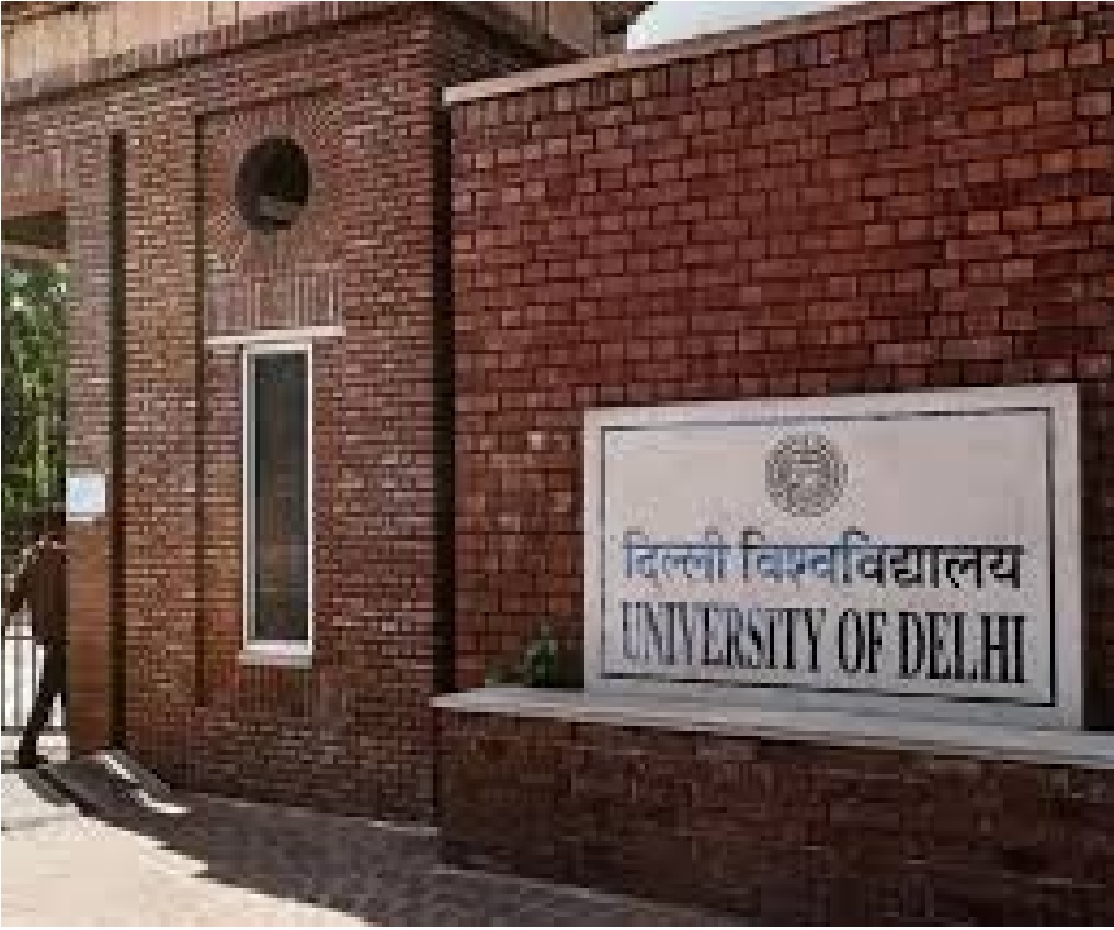 Delhi University में Dharmashastra Studies के पाठ्यक्रम में Manusmriti को शामिल करने से विवाद, VC का आया बड़ा बयान