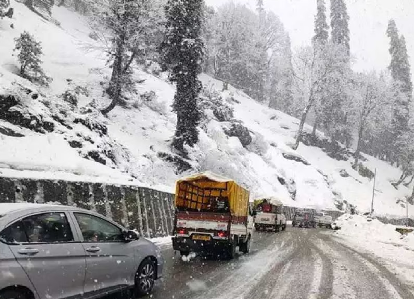 बिजली फ्री करने समेत कई मांगों को लेकर प्रदेश और केंद्र सरकार के विरोध आंदोलन का ऐलान