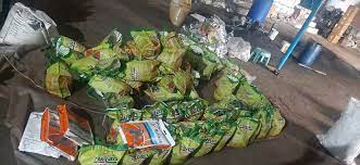 आगरा बना नकली माल की सबसे बड़ी मंडी दवा से लेकर दारू तक सब बन रहा नकली नामी कंपनियों की पैकिंग में बेचा जाता है