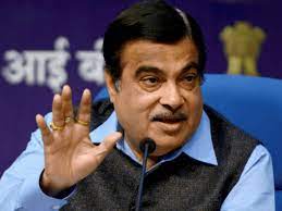 गडकरी का ऑटोमोबाइल कंपनियों से सवाल अमीरों की गाड़ियों में 8 एयरबैग और गरीब की में सिर्फ 2 क्यों, कहा- गरीबों को भी मिलनी चाहिए सुरक्षा
