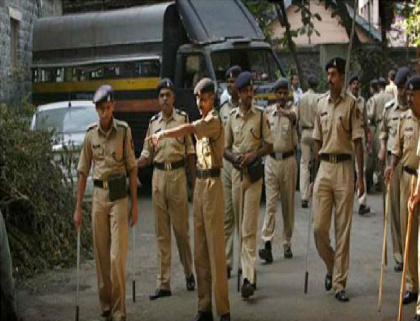 लव लेटर लेने से किया इनकार, सनकी आशिक ने फावड़े से कर दिए ताबड़तोड़ कई वार